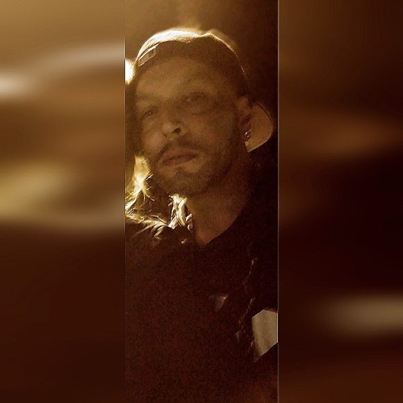 I can sell snow to a Eskimo if need be - Picture 1 of 4